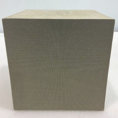 خرید Mass Production Thin Wall Honeycomb Substrate VOC Catalyst  for VOC Exhaust Treatment تولید آنلاین