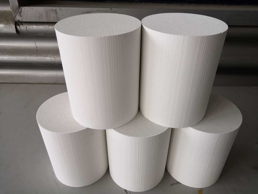 خرید 200 cpsi Automobile Catalyst Exhaust Control Dpf در مسافران اتومبیل های بنزینی تولید آنلاین