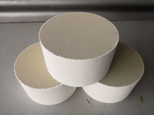 خرید کاتالیست DPF با فشار برگشتی کم با افت فشار کم و نرخ جریان بالا برای کنترل انتشار دیزل تولید آنلاین