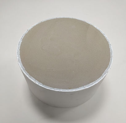 خرید کاتالیزور 600 Cpsi DOC دیزل اکسیداسیون کاتالیست اکسیداسیون دیزل موتور کامیون در کامیون تولید آنلاین